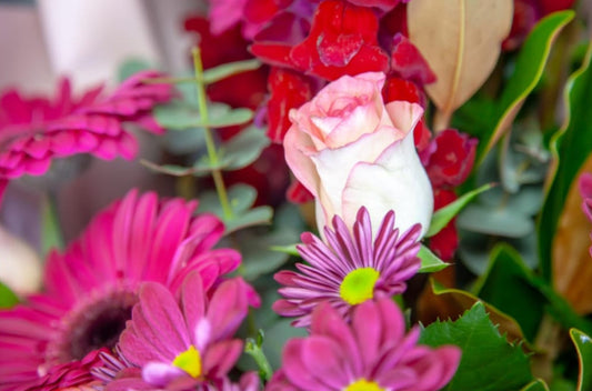 🌸 Petals & Pinot — Baby Shower Floral Workshop