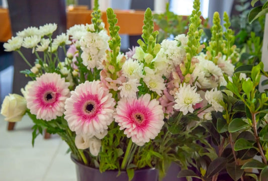 🌸 Petals & Pinot — Baby Shower Floral Workshop